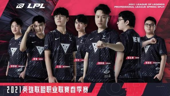 而是在自毁 而是在自毁