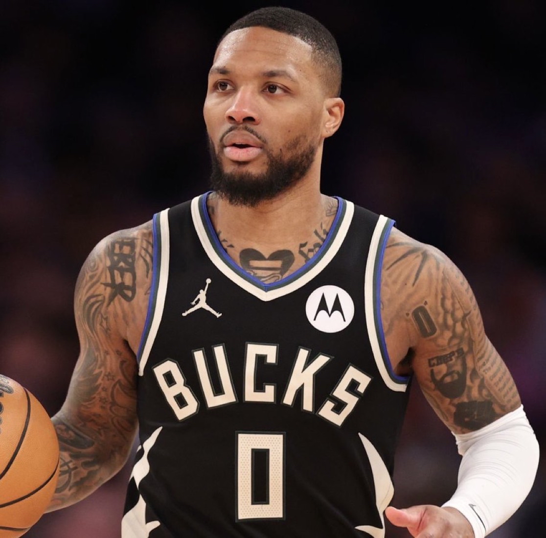 更以其独特 更以其独特