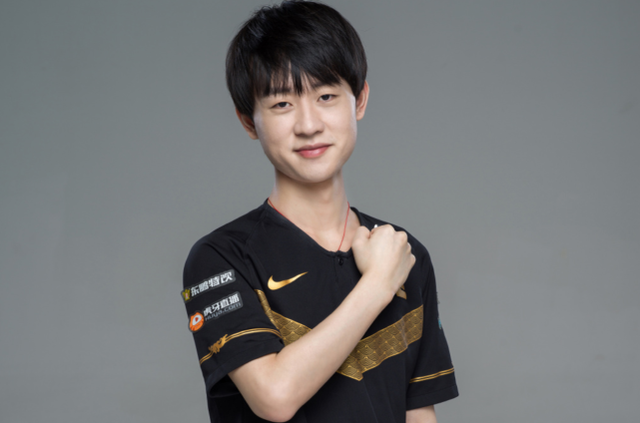 进后通过边 进后通过边